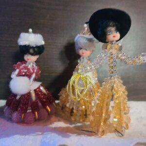 Handmade ornament decoration display set of 3